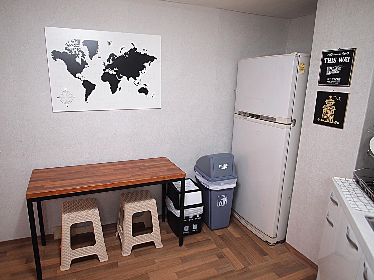 Hostel Gaon Sinchon Seul Esterno foto