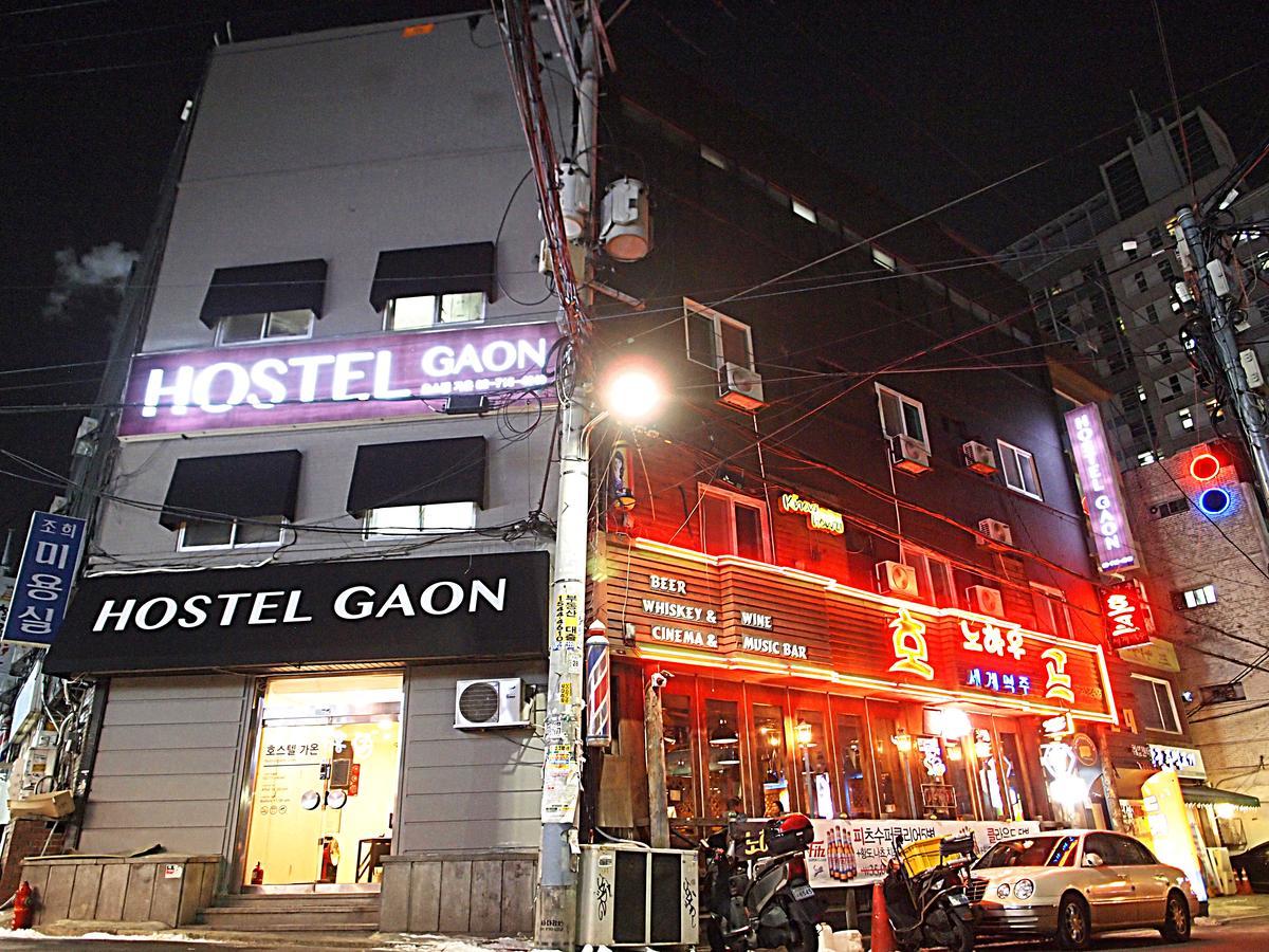 Hostel Gaon Sinchon Seul Esterno foto