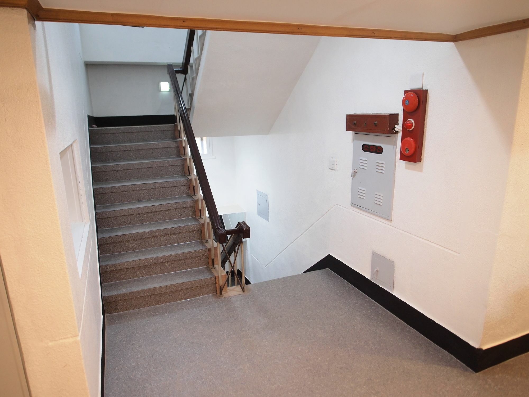 Hostel Gaon Sinchon Seul Esterno foto
