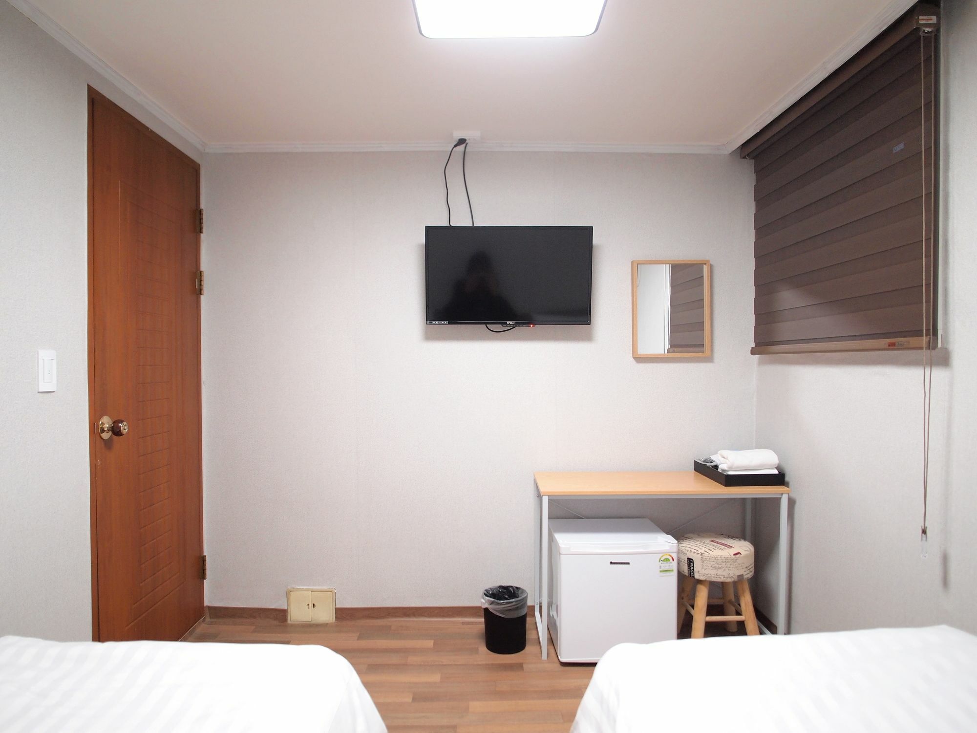 Hostel Gaon Sinchon Seul Esterno foto