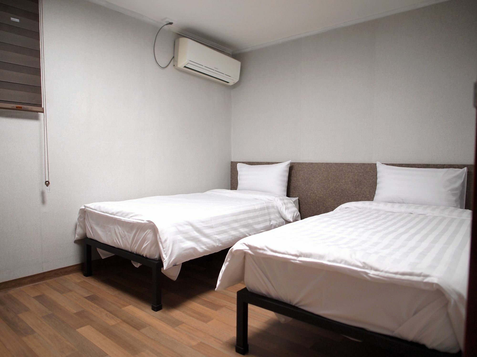 Hostel Gaon Sinchon Seul Esterno foto