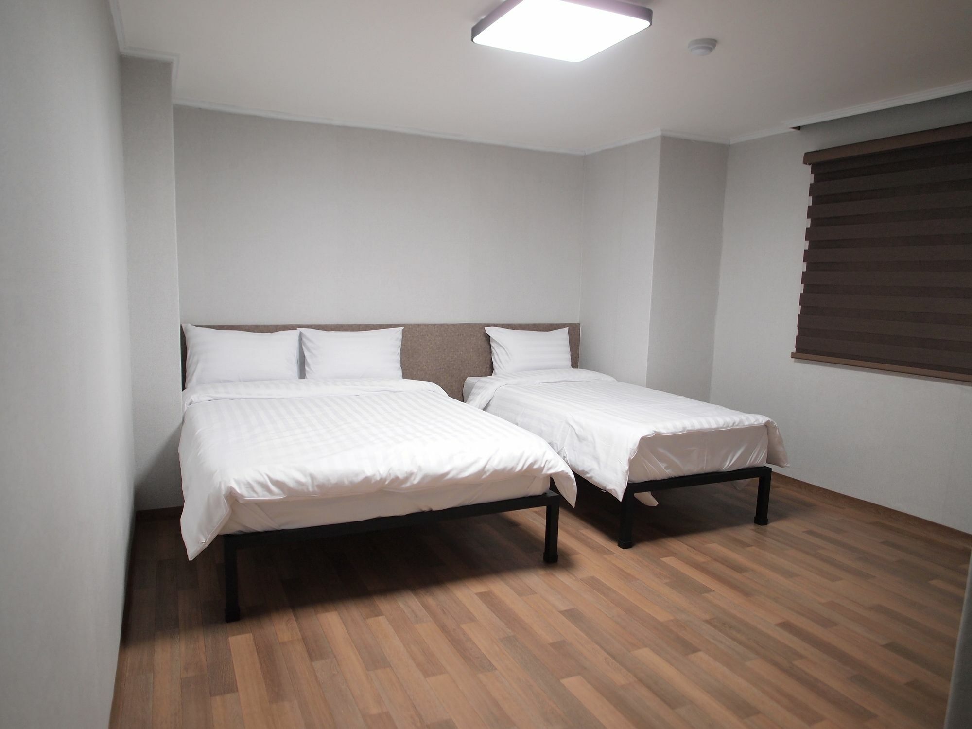 Hostel Gaon Sinchon Seul Esterno foto